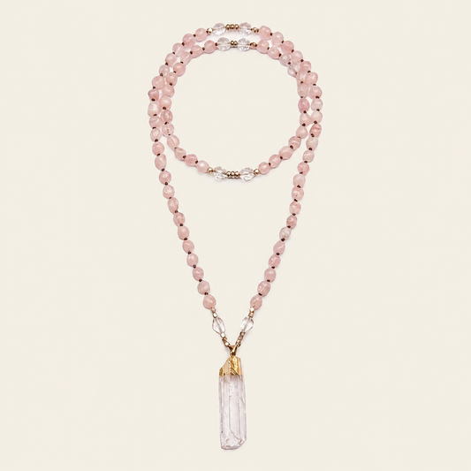 Hushed Point Necklace
